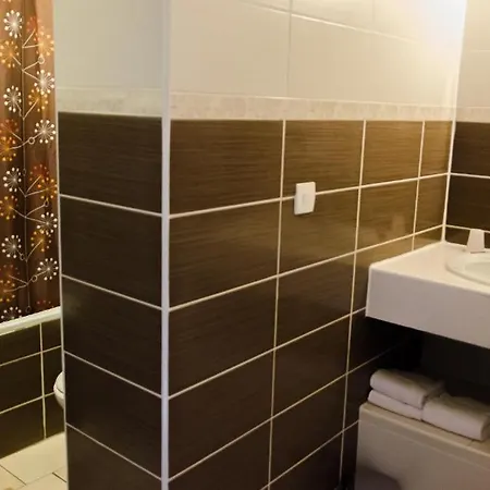 Coq Hardi Hotel